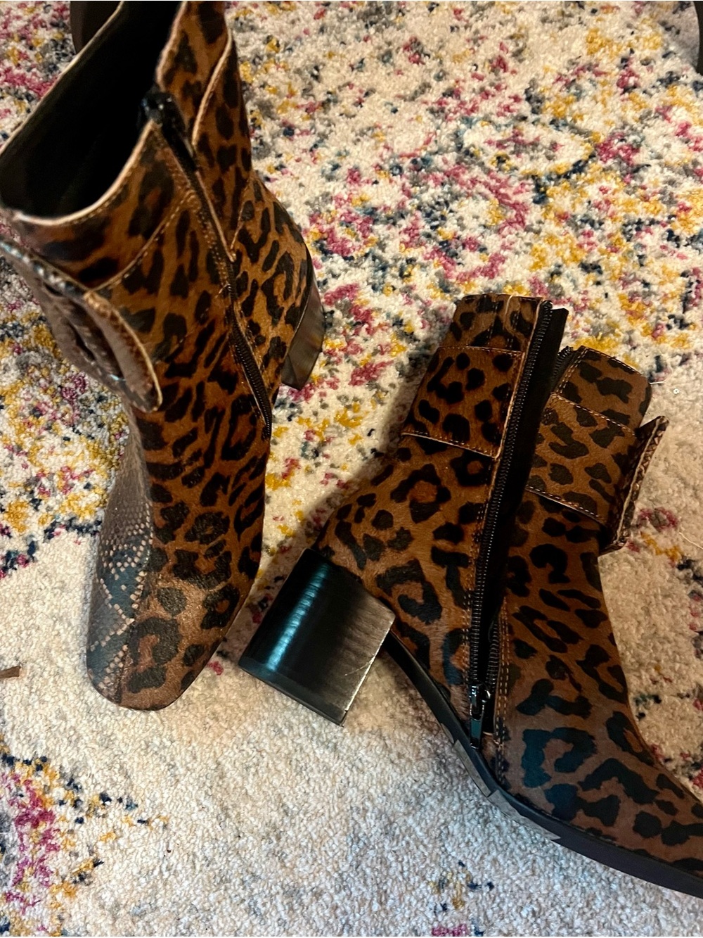 🤎🖤NWOT Jeffrey Campbell Godard Leopard Print/Snakeskin Ankle Boots🖤🤎 - Picture 2 of 9